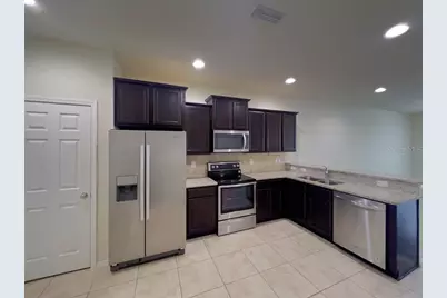 4812 White Sanderling Court, Tampa, FL 33619 - Photo 6