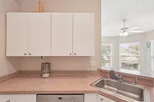 3225 Gulf Watch Ct, Sarasota, FL 34231 - Photo 12