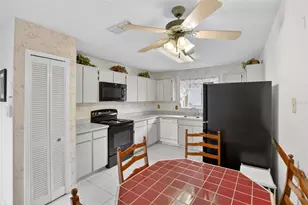7041 Silvermill Dr, Tampa, FL 33635 - Photo 14