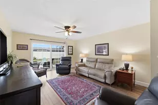 12721 Carte Dr, Tampa, FL 33618 - Photo 6