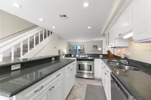 433 S Paula Dr, Dunedin, FL 34698 - Photo 10
