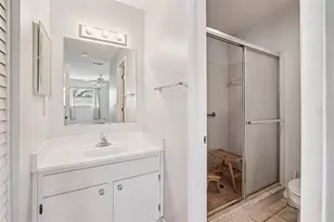 1307 New Bedford Dr, Sun City Center, FL 33573 - Photo 18