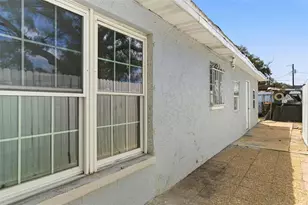 2706 W Powhatan Ave, Tampa, FL 33614 - Photo 52