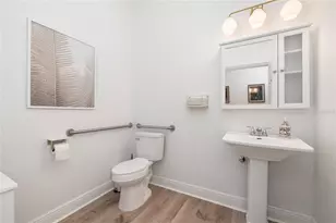 801 2nd St N, Safety Harbor, FL 34695 - Photo 20