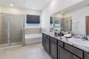 1073 Chasehill Ln, Zephyrhills, FL 33541 - Photo 8