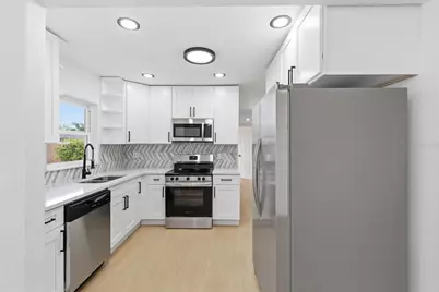 5347 30th Avenue N, Saint Petersburg, FL 33710 - Photo 4