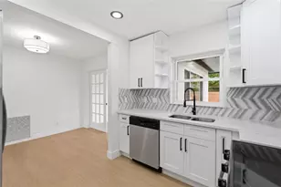 5347 30th Ave N, Saint Petersburg, FL 33710 - Photo 8