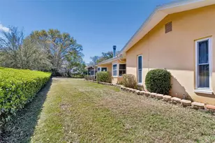1807 Oak Forest Dr S, Clearwater, FL 33759 - Photo 32