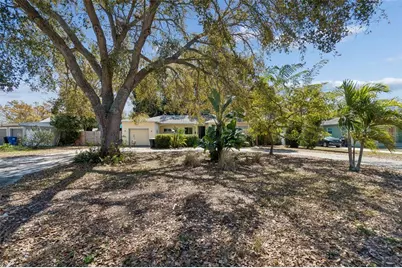 2120 Coronada Way S, Saint Petersburg, FL 33712 - Photo 8