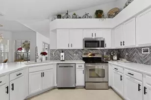 10352 Moshie Ln, San Antonio, FL 33576 - Photo 12