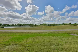 2020 Hullhouse Dr, Sun City Center, FL 33573 - Photo 24