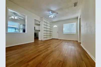 8023 Country Club Road N, Saint Petersburg, FL 33710 - Photo 12