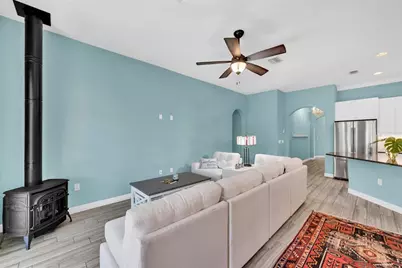 131 Pennsylvania Avenue, Palm Harbor, FL 34683 - Photo 24