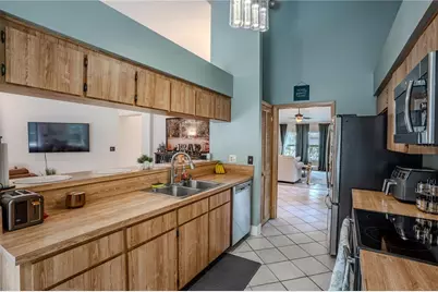 12111 Steppingstone Boulevard, Tampa, FL 33635 - Photo 16