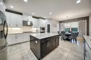 1611 Tilted Cypress Pl, Wesley Chapel, FL 33544 - Photo 8