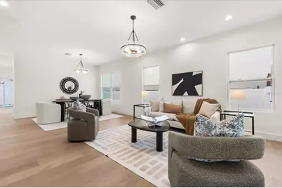 2350 2nd Avenue N, Saint Petersburg, FL 33713 - Photo 2