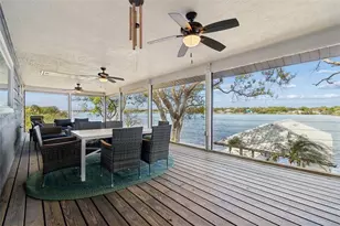 9901 Bay Dr, Gibsonton, FL 33534 - Photo 14