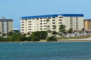 7 Elgin Pl, Dunedin, FL 34698 - Photo 2