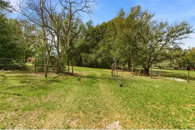 1353 Cr 738E, Webster, FL 33597 - Photo 16