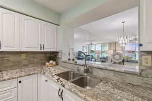 5801 Bahia Del Mar Cir, Saint Petersburg, FL 33715 - Photo 10