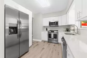 8215 Quail Rd, Seminole, FL 33777 - Photo 4