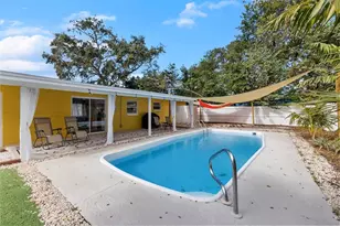 8215 Quail Rd, Seminole, FL 33777 - Photo 22