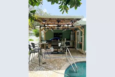 2058 Nursery Road, Clearwater, FL 33764 - Photo 8