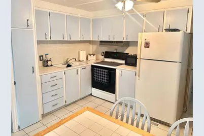 2000 E Bay Drive #49, Largo, FL 33771 - Photo 4