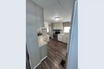 66 Thatch Palm Street W, Largo, FL 33770 - Photo 6