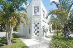 2305 W Texas Ave, Tampa, FL 33629 - Photo 2