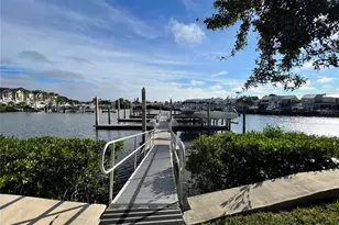 4303 Spinnaker Cove Ln, Tampa, FL 33615 - Photo 8