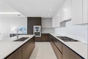 1020 Sunset Point Rd, Clearwater, FL 33755 - Photo 8