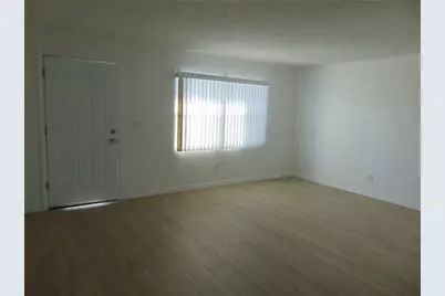 9119 Tudor Drive #E102, Tampa, FL 33615 - Photo 4