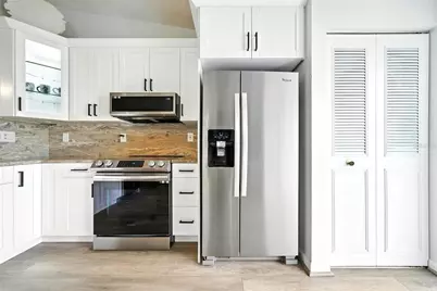1725 Pine Ridge Way E #518E, Palm Harbor, FL 34684 - Photo 8