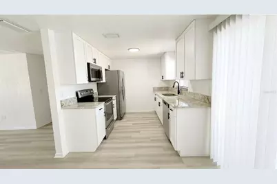 3602 Tamarix Drive, Tampa, FL 33619 - Photo 4