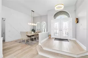 9810 Compass Point Way, Tampa, FL 33615 - Photo 6