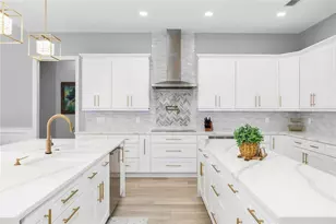 9810 Compass Point Way, Tampa, FL 33615 - Photo 12