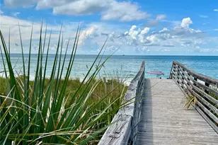 300 Woodette Dr, Dunedin, FL 34698 - Photo 32