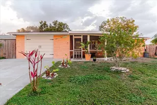 2704 Lawn Pl, Holiday, FL 34691 - Photo 4