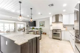 430 Palm Island SE, Clearwater Beach, FL 33767 - Photo 8