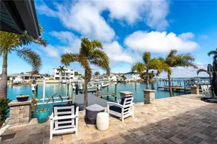 430 Palm Island SE, Clearwater Beach, FL 33767 - Photo 64