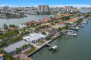 430 Palm Island SE, Clearwater Beach, FL 33767 - Photo 6