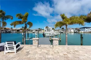 430 Palm Island SE, Clearwater Beach, FL 33767 - Photo 58