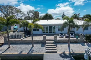 430 Palm Island SE, Clearwater Beach, FL 33767 - Photo 40