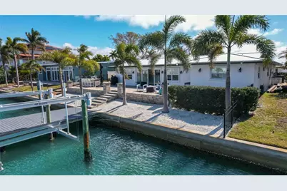 430 Palm Island SE, Clearwater Beach, FL 33767 - Photo 44