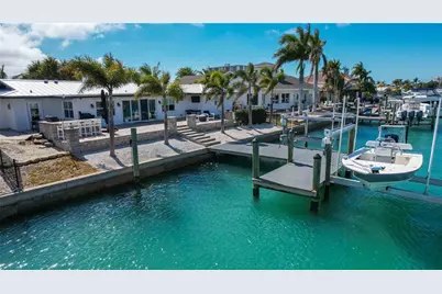 430 Palm Island SE, Clearwater Beach, FL 33767 - Photo 44