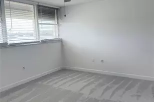 7425 Bay Island Dr S, South Pasadena, FL 33707 - Photo 6