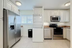 1361 Snell Isle Blvd NE, Saint Petersburg, FL 33704 - Photo 8