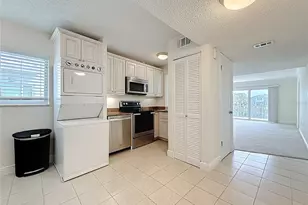 1361 Snell Isle Blvd NE, Saint Petersburg, FL 33704 - Photo 30