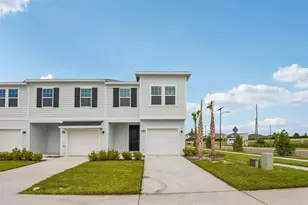 34571 Turpins Ave, Zephyrhills, FL 33541 - Photo 2